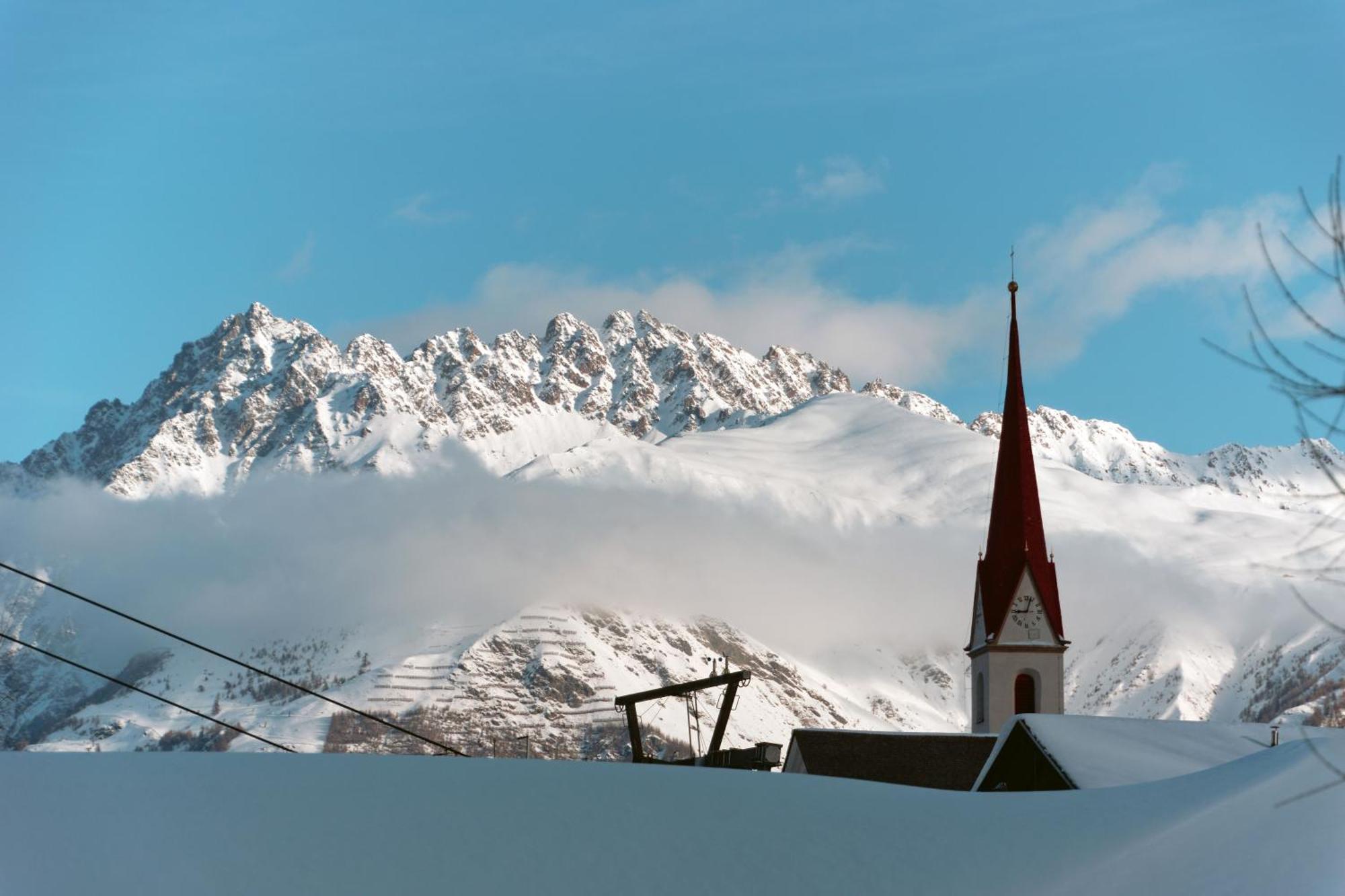 Hotel Alpenrose Сан-Валентіно-Алла-Мута Екстер'єр фото